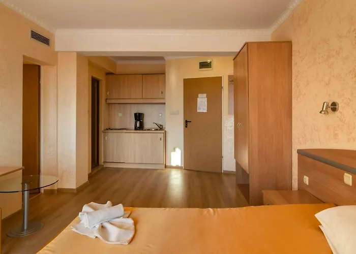 Zeus Hotel