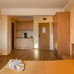 Zeus Hotel