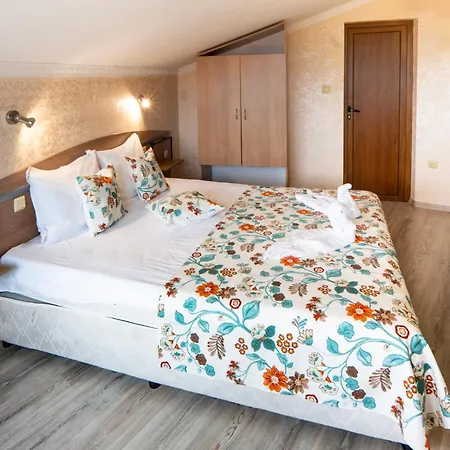 Zeus Ξενοδοχείο Πομόριε