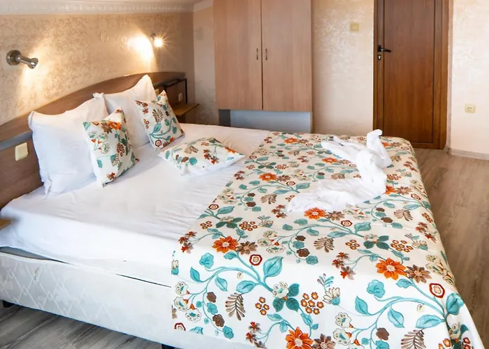 Zeus Отель Поморие